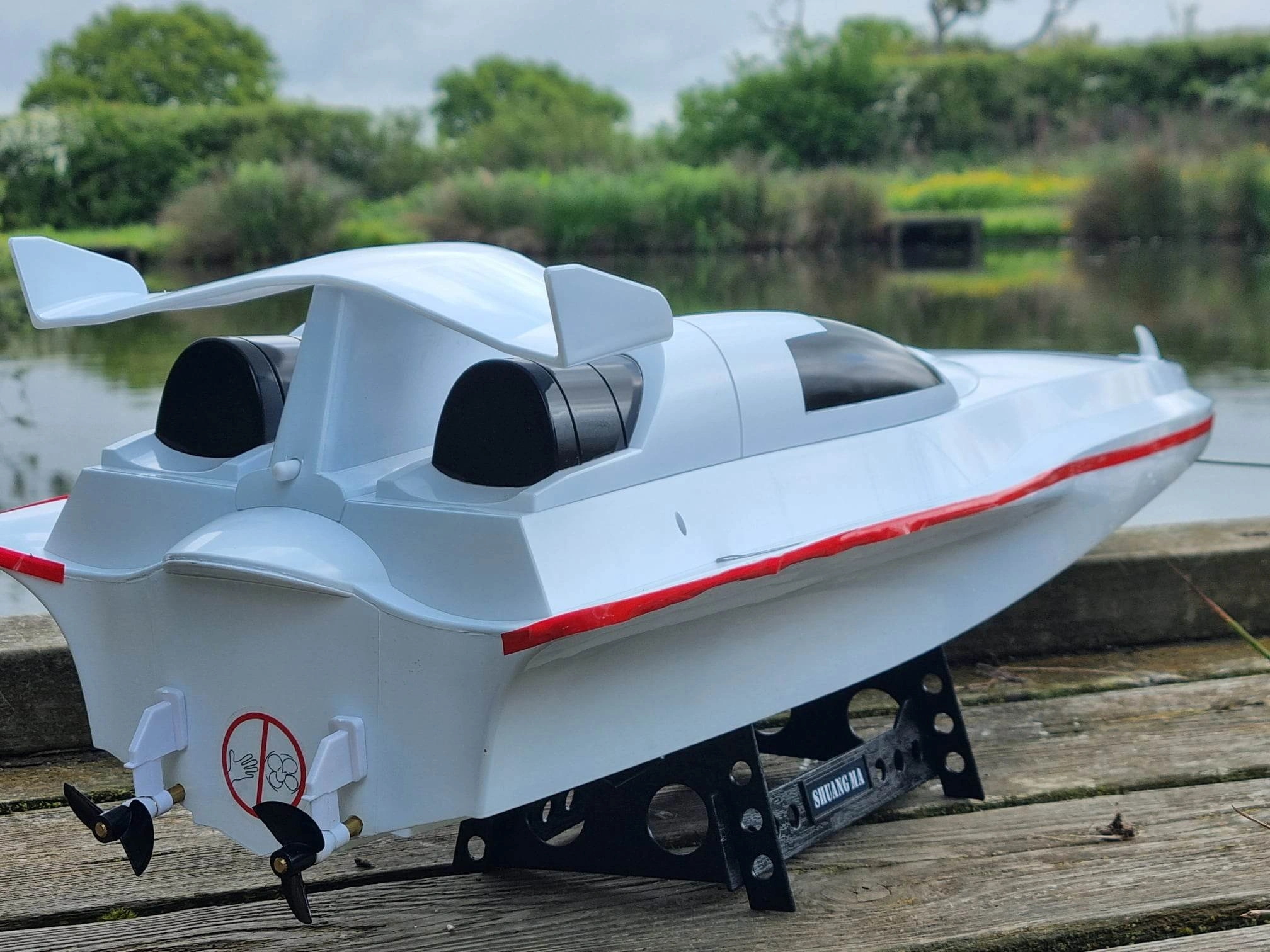 Speed Demon RC Boat 7008 – Atlantic Yacht Racing Fun!